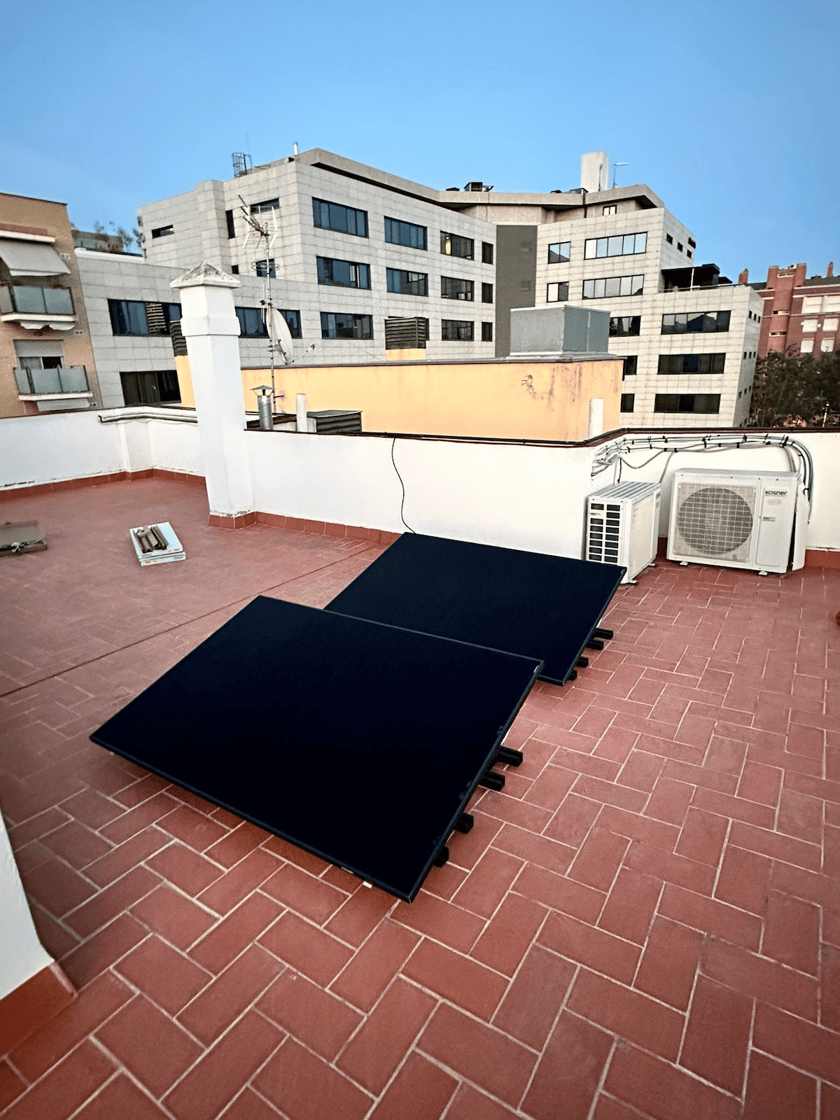 Robinsun Performance plugin solar kit in Barcelona2, Spain